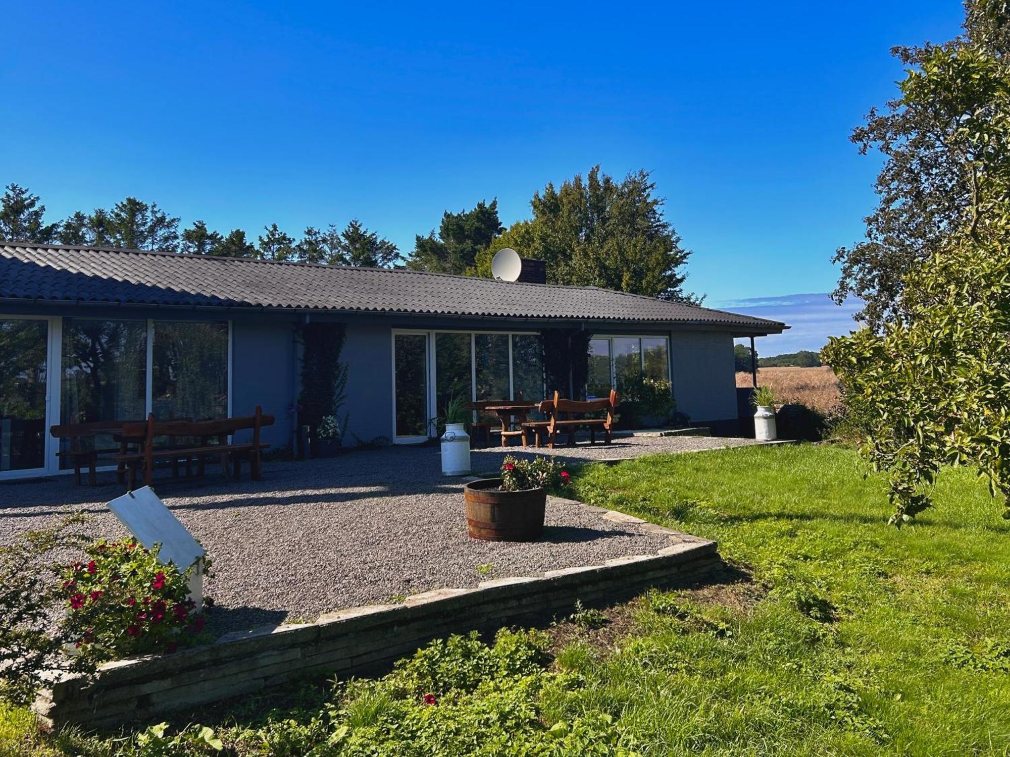 Apartamenty Molle Akirkeby Exterior photo